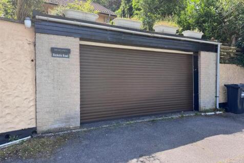 Double Garage: