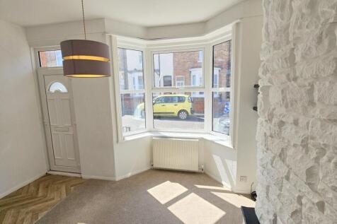 25 Trafalgar Terrace, Scarborough photo 5