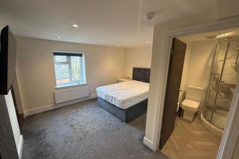 A Luxury 3 Bed Apartment