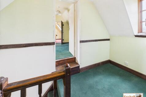 First floor landing (2)