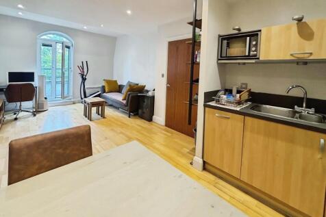 Kitchen/Lounge