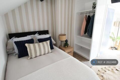 Example Of a Room At 47 High Street