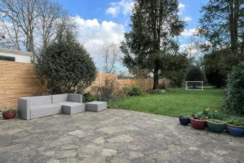 Patio.garden.jpg