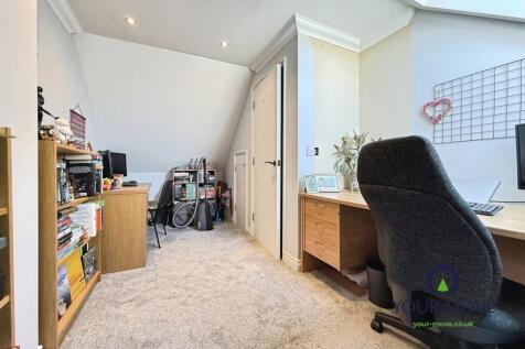 Bedroom 3/Office