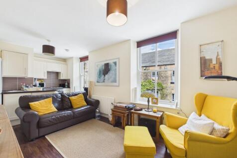 Open Plan Living/Dining/Kitchen