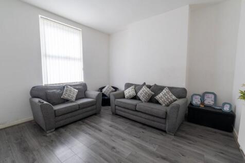 4 Bedroom House in L15 3HH