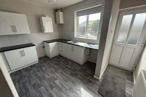 Newstead Drive, Fitzwilliam, Pontefract, West Yorkshire, WF9 photo 4