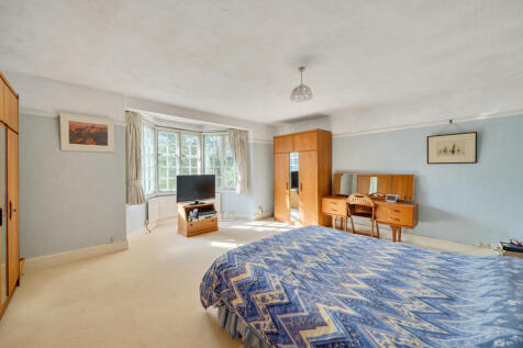 1359943-6-68dc05b...