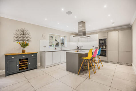Kitchen Family Room