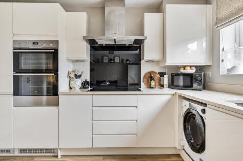 1325039-13-6877d1...