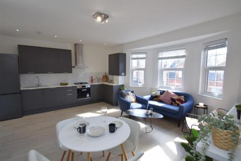 Living/Dining Area