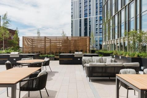 The Mercian– Studio’s- 1, 2, and 3 bedroom apartments – Inclusive Wi-Fi – Deposit Alternatives – 24hr Gym/Studio Space With Bookable PT – Pet Friendly – 200m Roof-Top Running Track – Cinema – Concierg