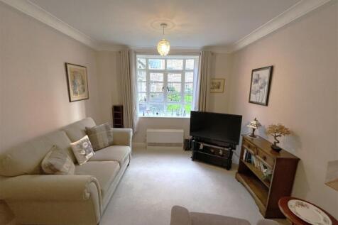 Living room.jpeg