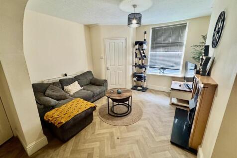 lounge towards front.jpg