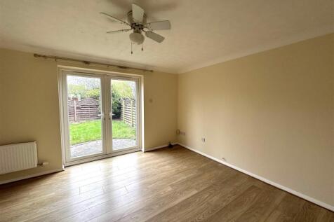 14 Maiden Court, Lincoln photo 3
