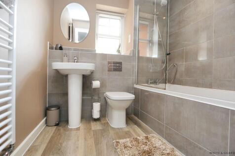 2nd bathroom