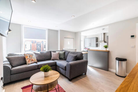 5-bed house on Granby Place, Leeds, £2,795/mo