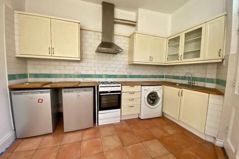 Woodhead Rd, Sheffield, S2 4TA photo 3