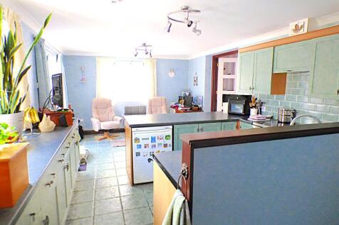 Living Kitchen/Break