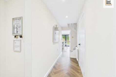 CAM04261G0-PR0072...