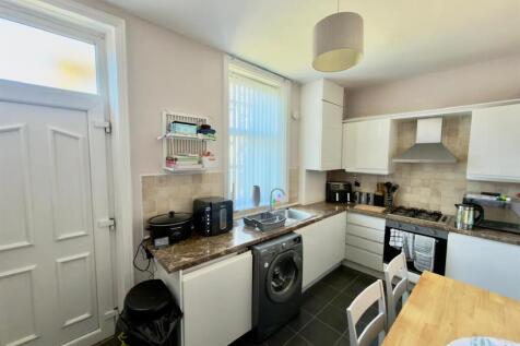 Oakroyd Mount, Stanningley, Pudsey photo 3