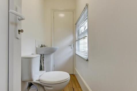 15 Stanley Road WC