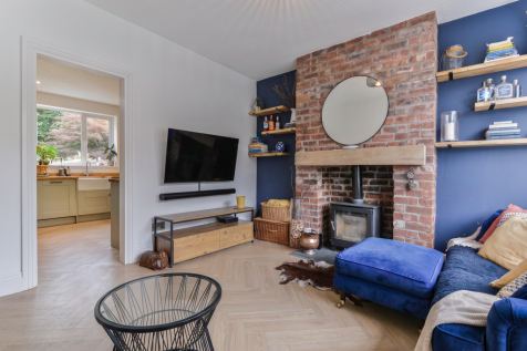 Shaftesbury Road, Cheadle Heath photo 3