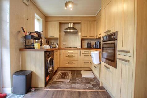 Thirlwall Drive, Ingleby Barwick, Stockton-On-Tees photo 3
