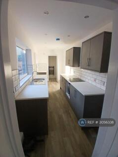 Fully Fitted Kitchen