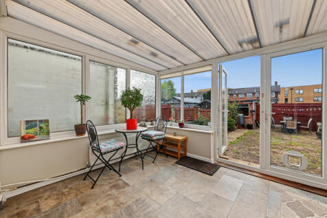 Croxley View, Watford photo 4