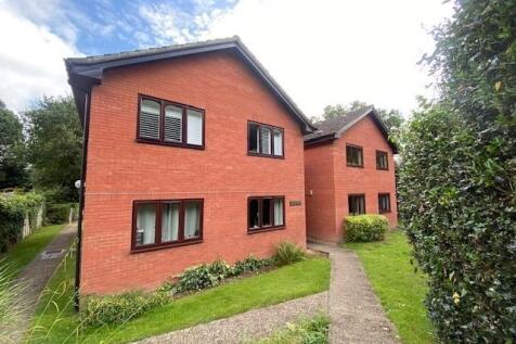 3 Minley Grove front.jpg