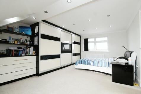 Bedroom 4.jpg