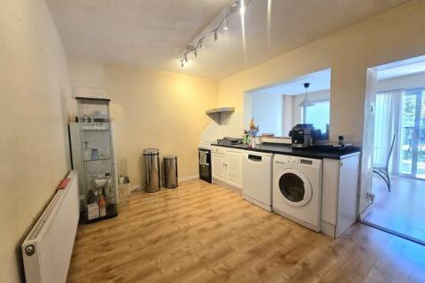 Hampden Road, Harrow photo 3