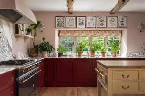 49 - Norcote House - GL7 5RH - Web.jpg