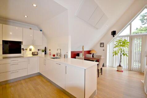 Kitchen2.jpg