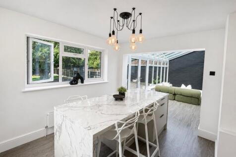 Dining zone