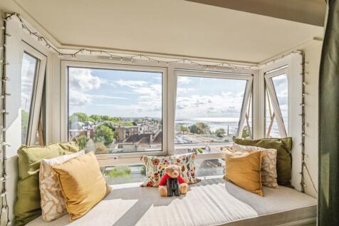 Lounge Window Seat