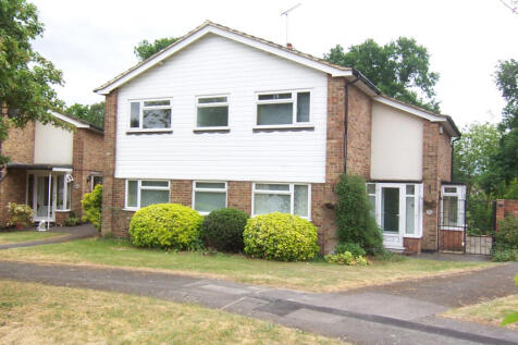 2 bed maisonette to rent Hulsewood Close, Wilming