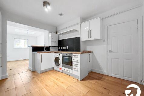 Kitchen/Reception Ro
