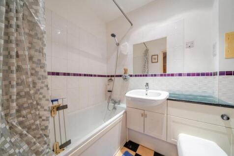 Davidson Frost-Wellings, DFW, Fauna Close, Bathroo