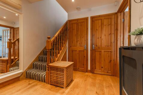 Stowe Drive, 49-31.jpg