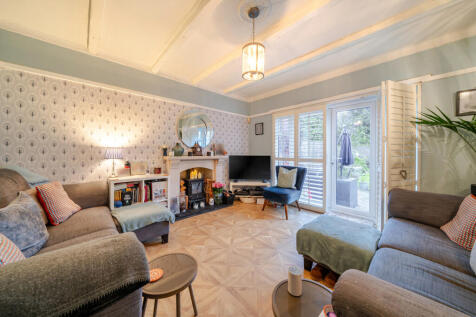 1406946-8-69823d1...