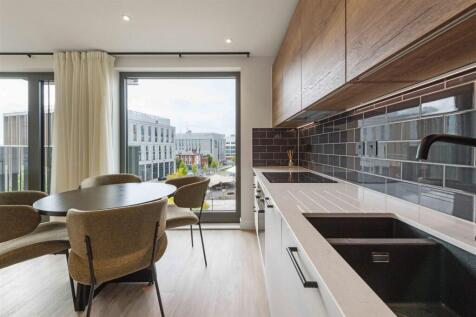 Apt. 319 Glasswater Locks_3409.jpg