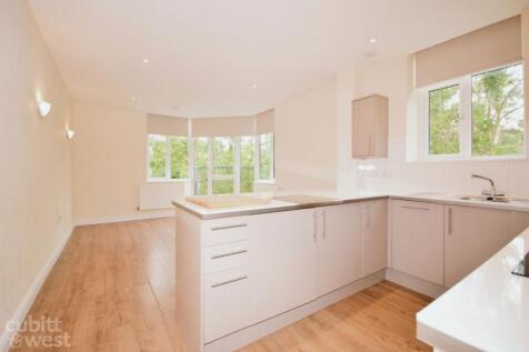 Living Room/Kitchen