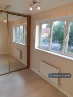 Front Small Bedroom
