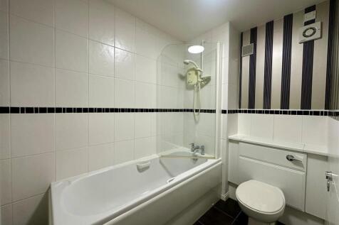 Bathroom.jpg