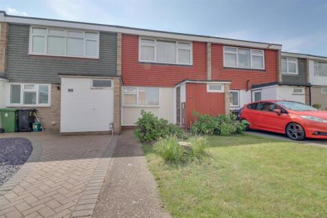 22 RETTENDON GARDENS NEW SHOTS-7.jpg