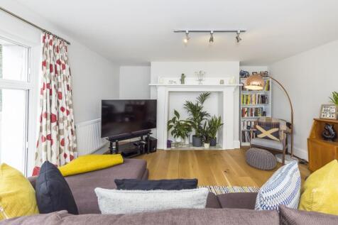Living room 2