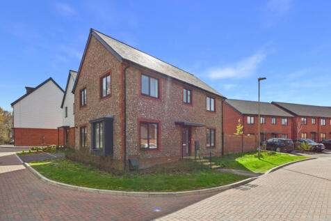 4 Bedroom Detached House for Rent