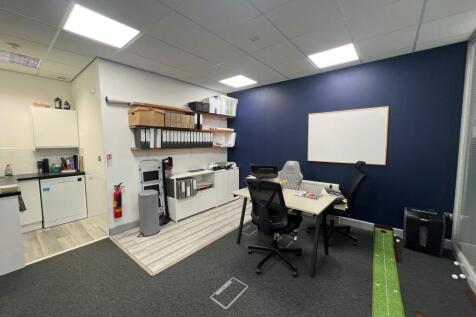 Office to rent Image 7